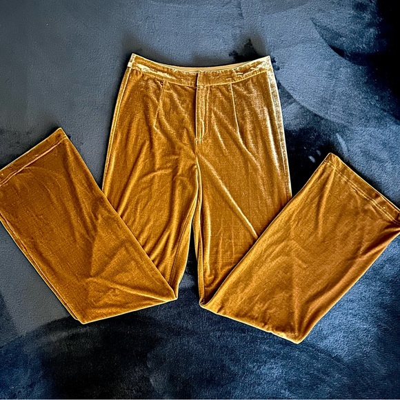 Hansen & Gretel Honey Mustard Velvet Flared Trousers - Picture 5 of 16